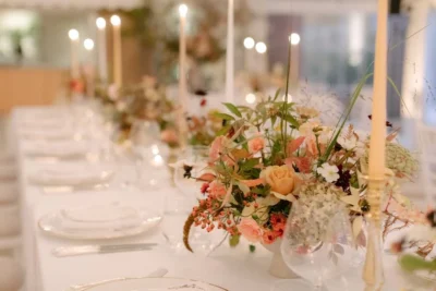 سالن عقد VIP با ظرفیت مناسب